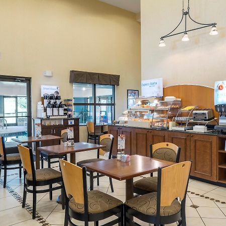 Wingate By Wyndham Waynesboro Hotel Ngoại thất bức ảnh