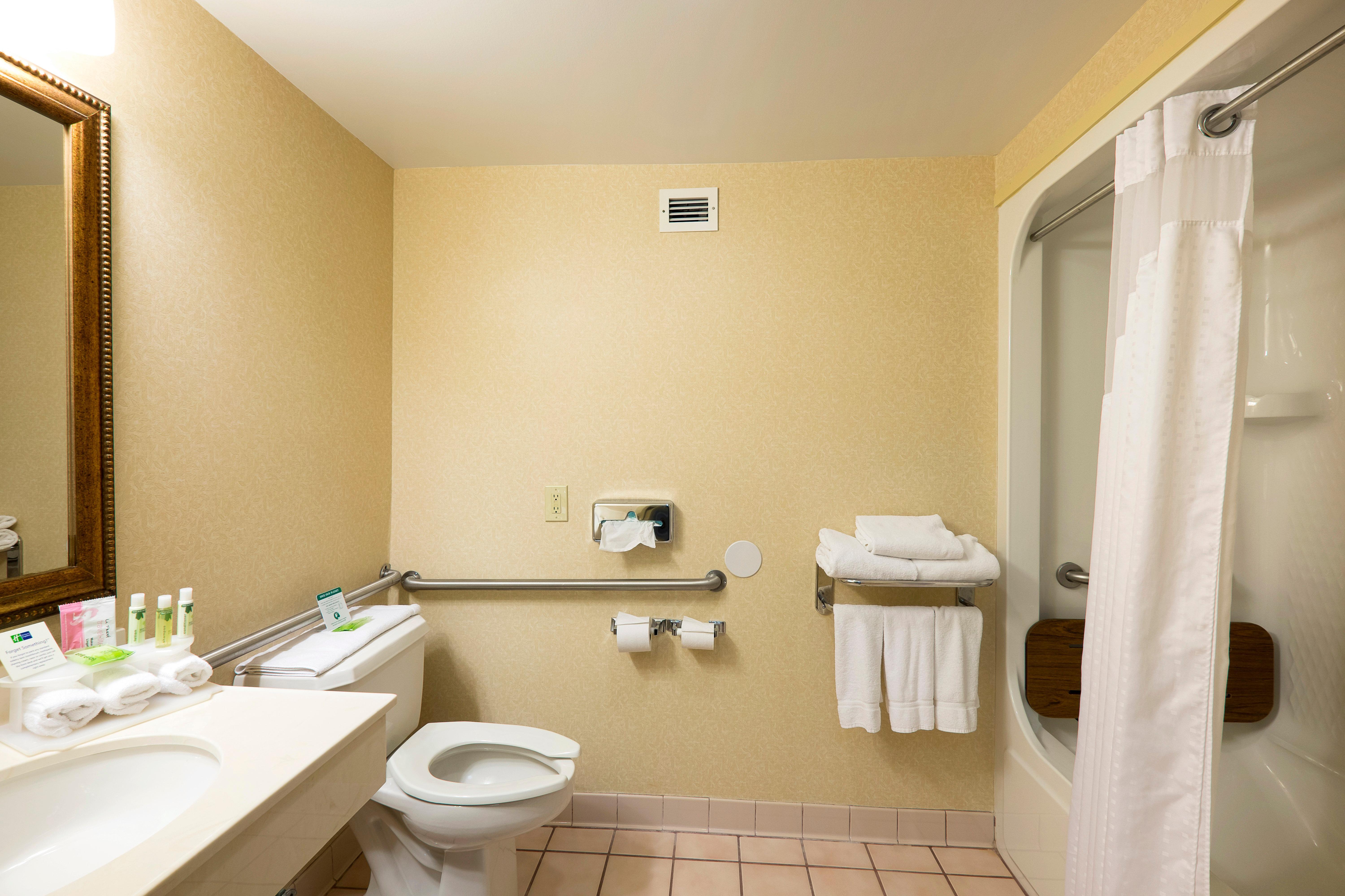 Wingate By Wyndham Waynesboro Hotel Ngoại thất bức ảnh