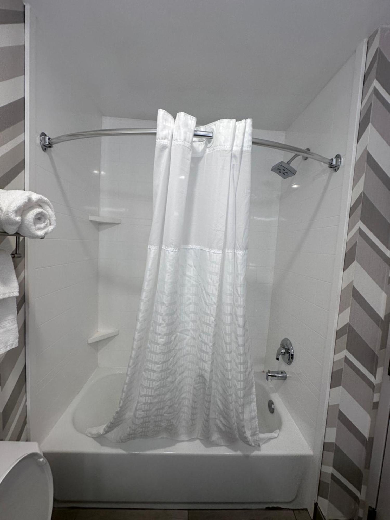 Wingate By Wyndham Waynesboro Hotel Ngoại thất bức ảnh